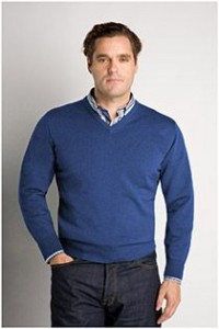 Woll-Pullover mit V-Ausschnitt von Plusman